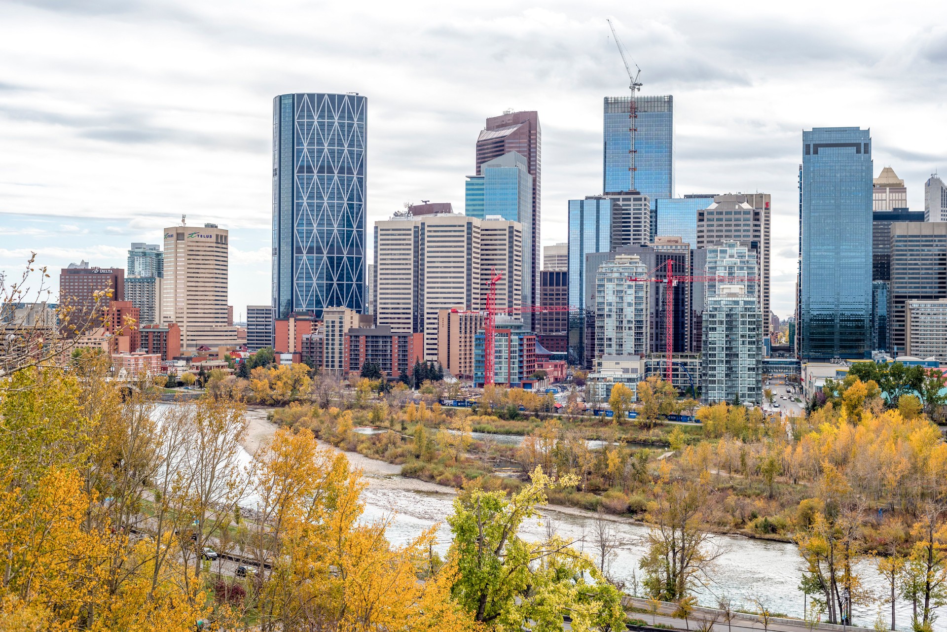 Scenic view of downtown Calgary, in autumn